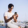 Szkło na aparat Spigen Optik Pro EZ Fit do iPhone 16 Pro / 16 Pro Max / 17 Pro – Pustynny Tytan (Desert Titanium)